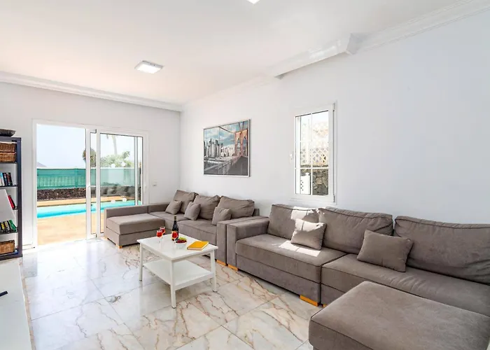 Calma By * 卡门港